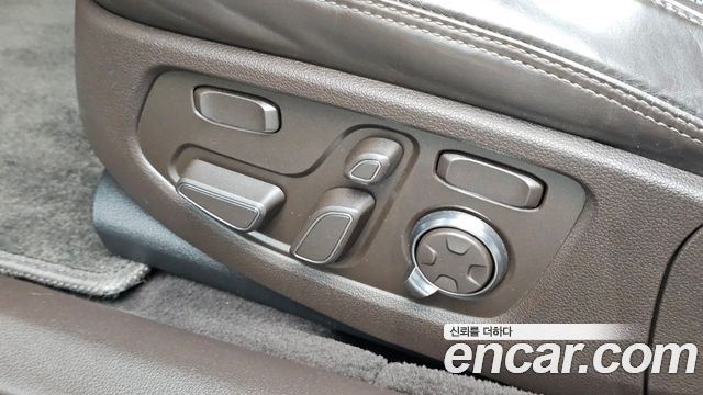 Genesis EQ900 5.0 GDI AWD Prestige 2018 — фото 24