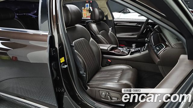 Genesis EQ900 5.0 GDI AWD Prestige 2018 — фото 32