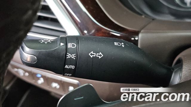 Genesis EQ900 5.0 GDI AWD Prestige 2018 — фото 38