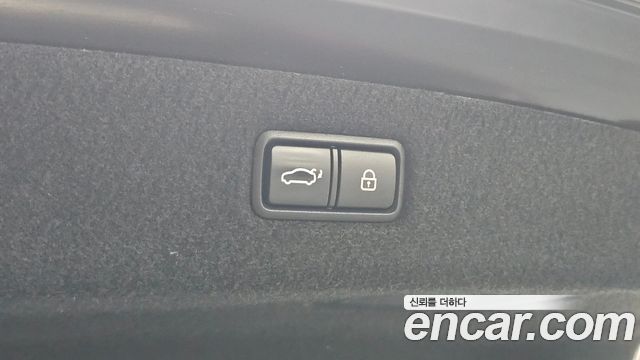 Genesis EQ900 5.0 GDI AWD Prestige 2018 — фото 40