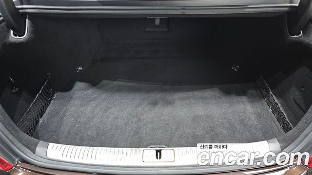 Genesis EQ900 5.0 GDI AWD Prestige 2018 — фото 41