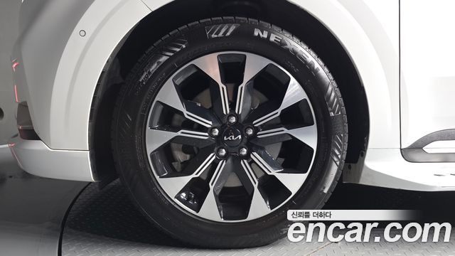 Kia Carnival (IV) Gasoline 7-Seater Hi-Limousine Signature 2022 — фото 5