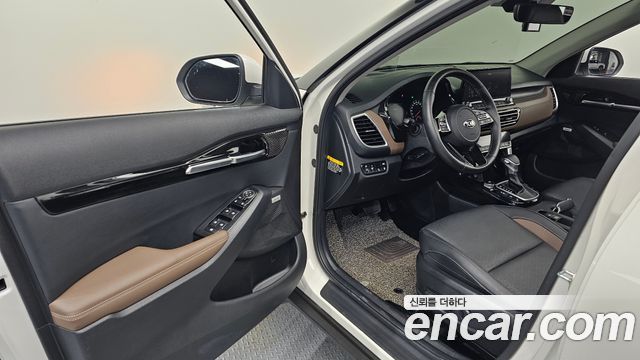 Kia Seltos Gasoline 1.6 Turbo 4WD Noblesse 2020 — фото 10