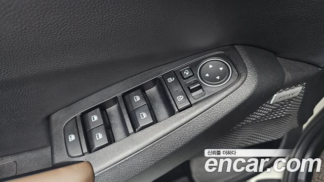 Kia Seltos Gasoline 1.6 Turbo 4WD Noblesse 2020 — фото 30