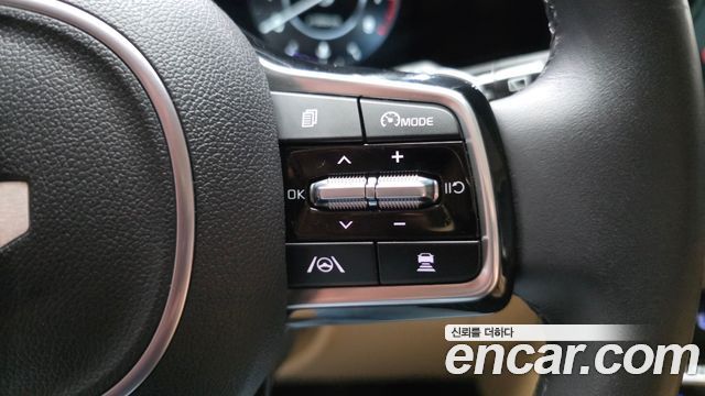 Kia Carnival (IV) Gasoline 11-Seater Signature 2023 — фото 17
