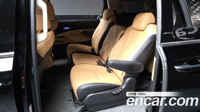 Kia Carnival (IV) Gasoline 11-Seater Signature 2023 — фото 26