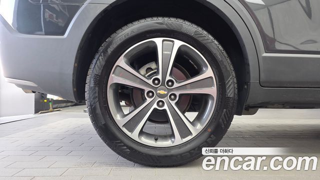 Chevrolet Captiva 2WD LT Deluxe pack 2017 — фото 5