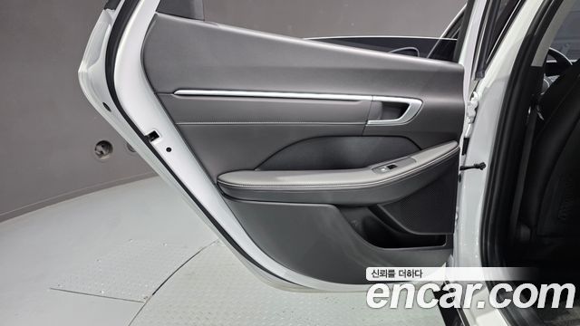 Hyundai Sonata The Edge (DN8) 2.0 Exclusive 2024 — фото 25