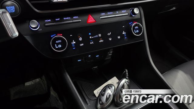 Hyundai Sonata The Edge (DN8) 2.0 Exclusive 2024 — фото 31