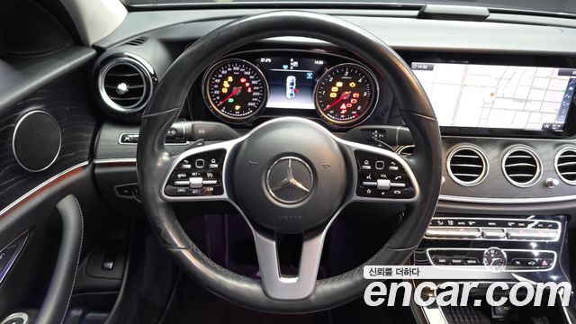 Mercedes-Benz E-Class (W213) E220d Avantgarde 2019 — фото 13