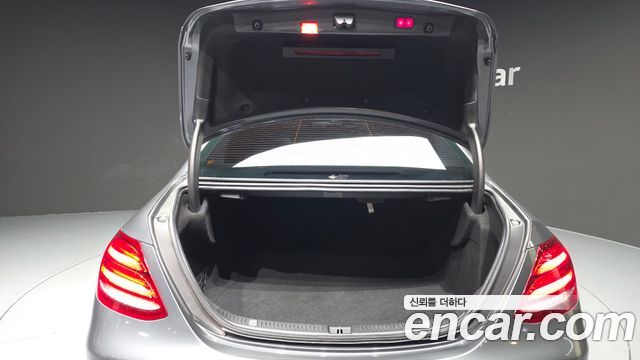 Mercedes-Benz E-Class (W213) E220d Avantgarde 2019 — фото 20