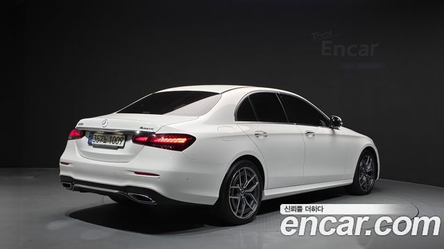 Mercedes-Benz E-Class (W213) E220d 4MATIC AMG Line 2022 — фото 2