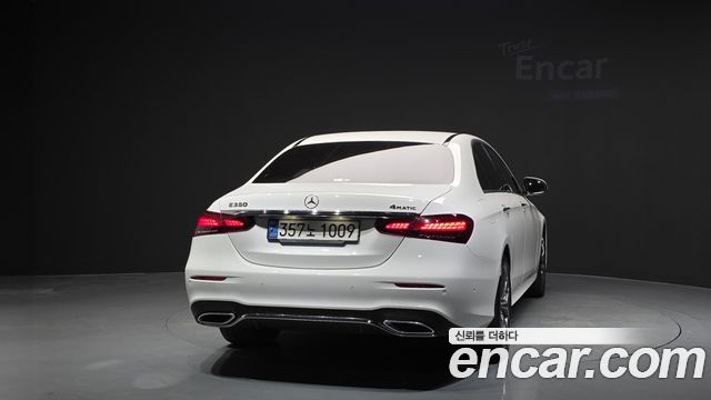 Mercedes-Benz E-Class (W213) E220d 4MATIC AMG Line 2022 — фото 4