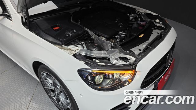 Mercedes-Benz E-Class (W213) E220d 4MATIC AMG Line 2022 — фото 6