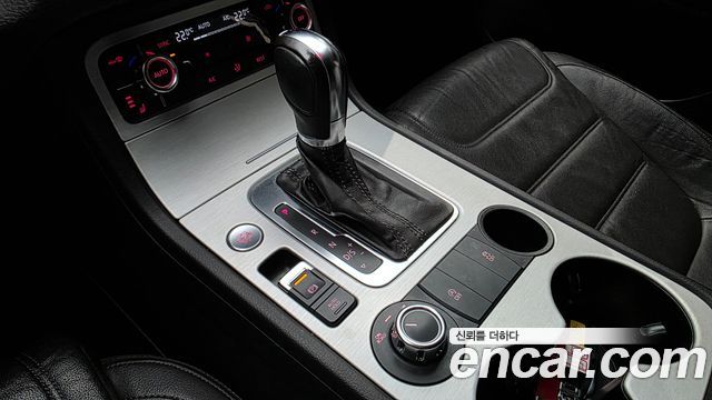 Volkswagen Touareg V6 3.0 TDI Bluemotion 7P5 2014 — фото 9