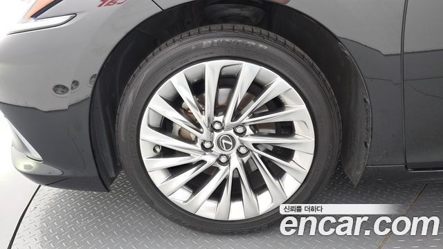 Lexus ES300h (VII) Luxury Plus 2022 — фото 5