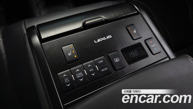 Lexus ES300h (VII) Luxury Plus 2022 — фото 28