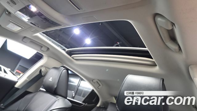 Lexus ES300h (VII) Luxury Plus 2022 — фото 31