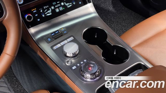 Genesis GV70 2.5T Gasoline 2WD 2025 — фото 9