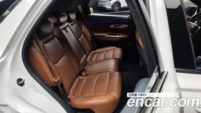 Genesis GV70 2.5T Gasoline 2WD 2025 — фото 12
