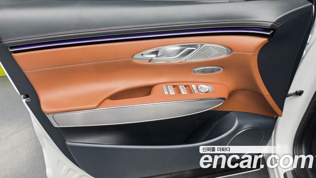 Genesis GV70 2.5T Gasoline 2WD 2025 — фото 24