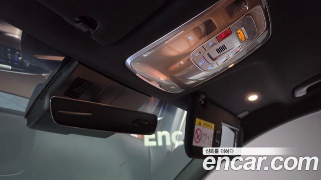 Genesis GV70 2.5T Gasoline 2WD 2025 — фото 31