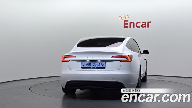Tesla Model 3 Premium Long Range RWD 2026 — фото 4