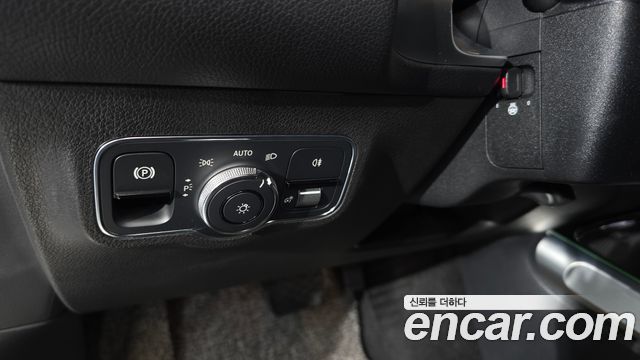 Mercedes-Benz GLB-Class (X247) GLB220 2021 — фото 27
