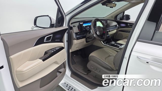 Kia Carnival (IV) Gasoline 4-Seater Hi-Limousine Signature 2023 — фото 10