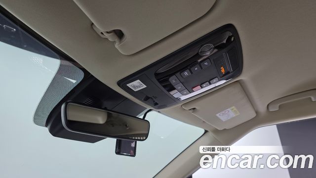 Kia Carnival (IV) Gasoline 4-Seater Hi-Limousine Signature 2023 — фото 23