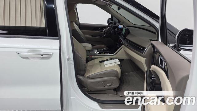 Kia Carnival (IV) Gasoline 4-Seater Hi-Limousine Signature 2023 — фото 32
