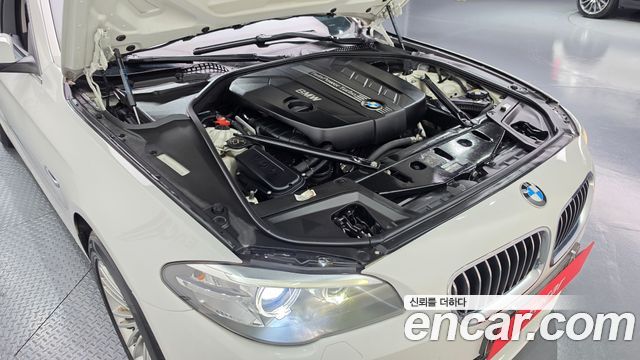 BMW 5 Series (F10) 520d xDrive 2014 — фото 6