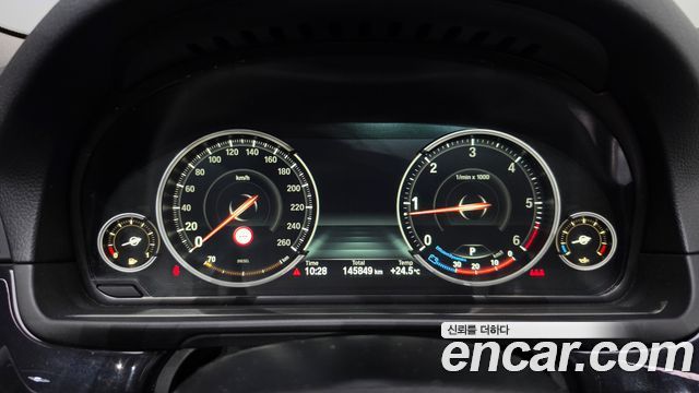 BMW 5 Series (F10) 520d xDrive 2014 — фото 8