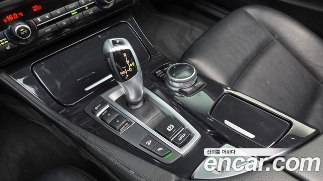 BMW 5 Series (F10) 520d xDrive 2014 — фото 9