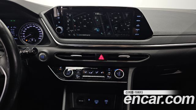 Hyundai Sonata (DN8) 2.0 Premium 2020 — фото 14