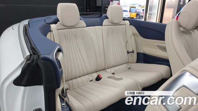 Mercedes-Benz E-Class (W213) E450 4MATIC Cabriolet 2021 — фото 12