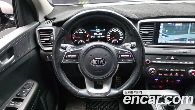Kia Sportage The Bold Diesel 2.0 2WD Prestige 2021 — фото 13