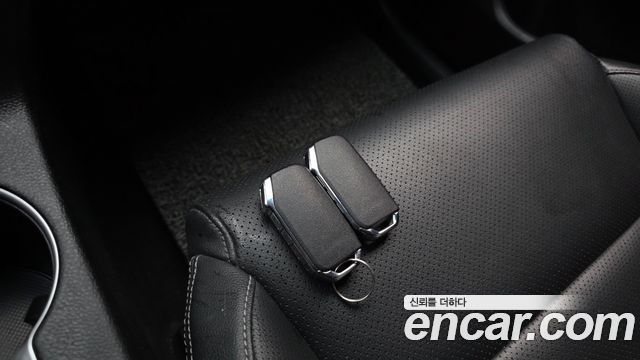 Kia Sportage The Bold Diesel 2.0 2WD Prestige 2021 — фото 16
