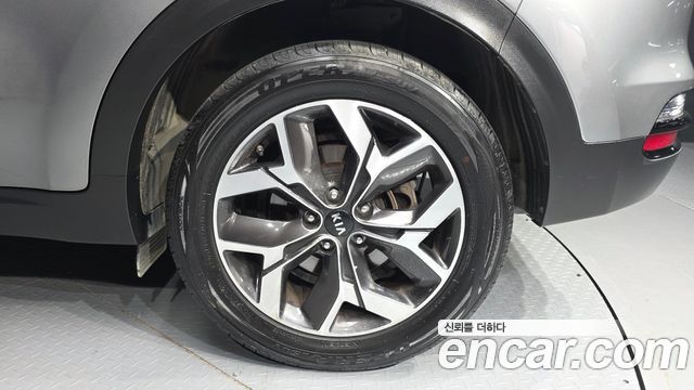 Kia Sportage The Bold Diesel 2.0 2WD Prestige 2021 — фото 21