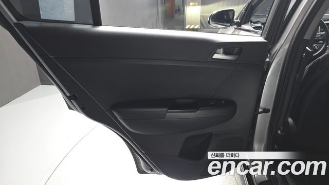 Kia Sportage The Bold Diesel 2.0 2WD Prestige 2021 — фото 25