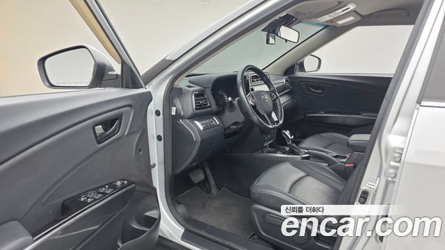 KG Mobility (SsangYong) Very New Tivoli Gasoline 1.5 2WD V3 2022 — фото 10