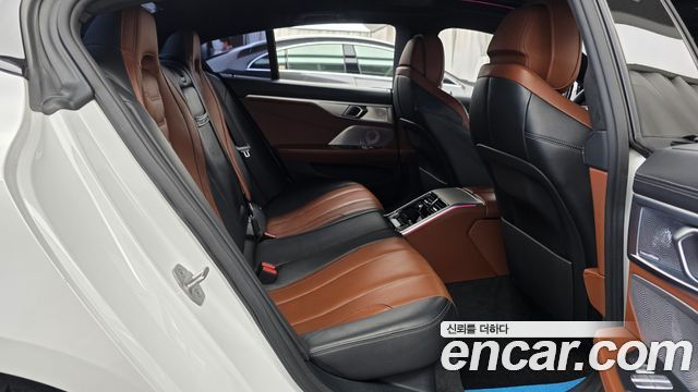 BMW 8 Series (G15) 840i xDrive M Sport Gran Coupe 2022 — фото 15