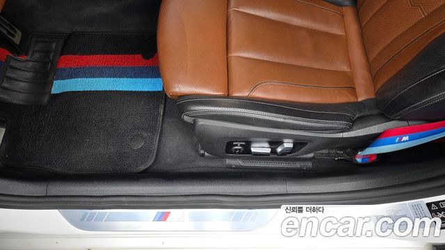 BMW 8 Series (G15) 840i xDrive M Sport Gran Coupe 2022 — фото 37