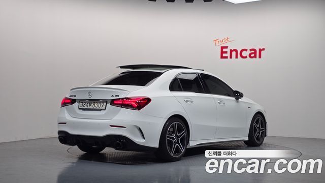 Mercedes-Benz A-Class (W177) AMG A35 4MATIC Sedan 2023 — фото 2