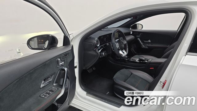 Mercedes-Benz A-Class (W177) AMG A35 4MATIC Sedan 2023 — фото 10
