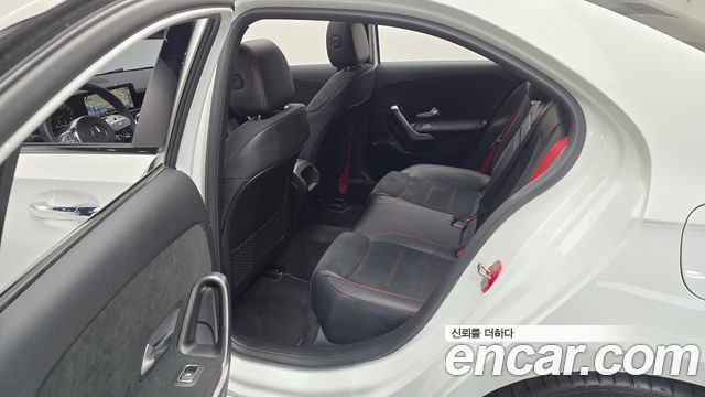 Mercedes-Benz A-Class (W177) AMG A35 4MATIC Sedan 2023 — фото 11