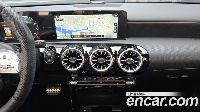 Mercedes-Benz A-Class (W177) AMG A35 4MATIC Sedan 2023 — фото 12