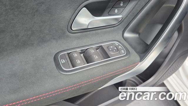 Mercedes-Benz A-Class (W177) AMG A35 4MATIC Sedan 2023 — фото 28
