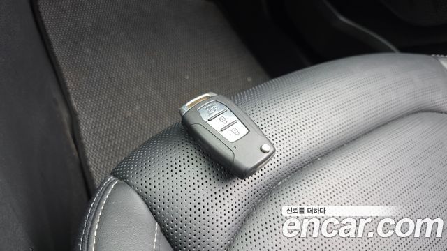 KG Mobility (SsangYong) Torres Gasoline 1.5 2WD T7 2023 — фото 17