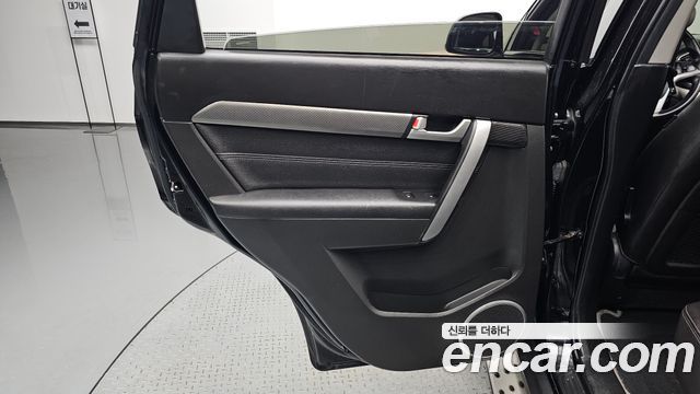 Chevrolet Captiva 2WD Perfect black 2018 — фото 25